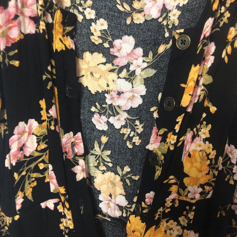 jumpsuit - Picture 4 of 6